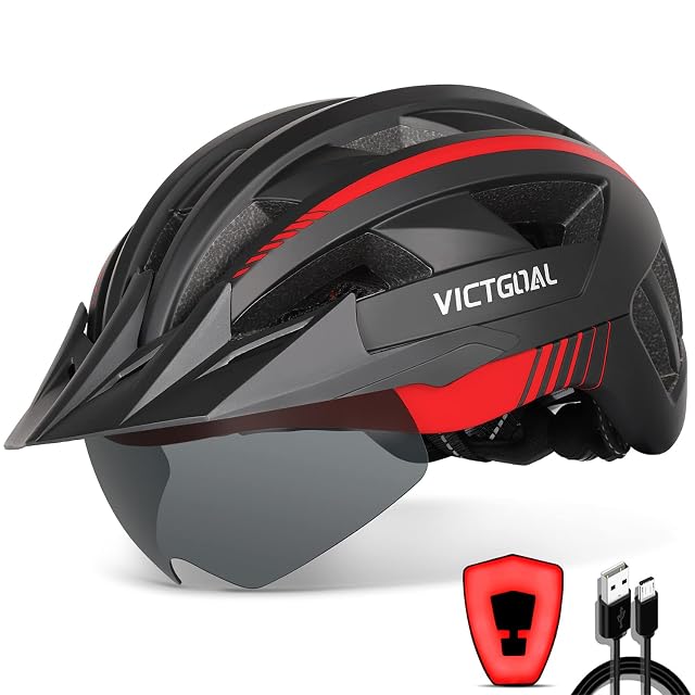 Casco de montaña Victgoal con gafas magnéticas puestas y el LED trasero visible