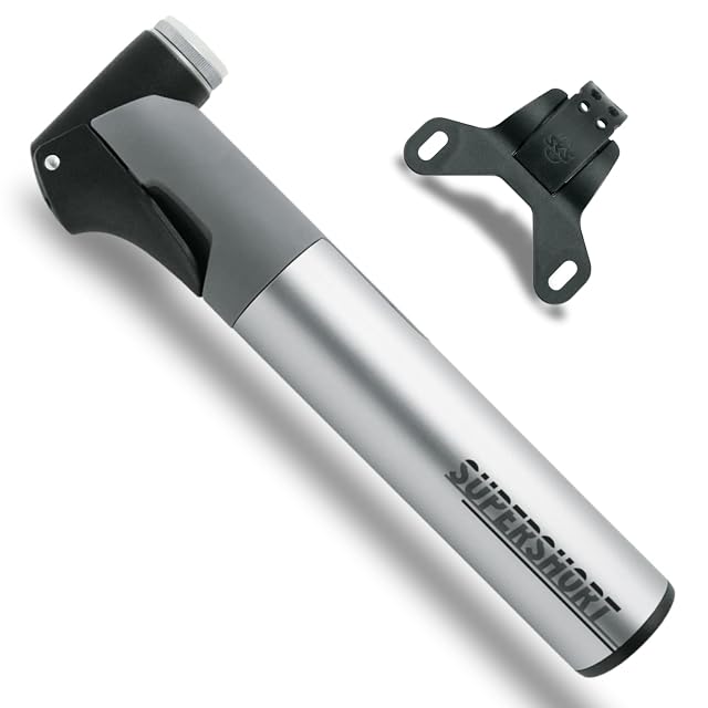 Minibomba SKS SUPERSHORT con su empuñadura en T desplegada